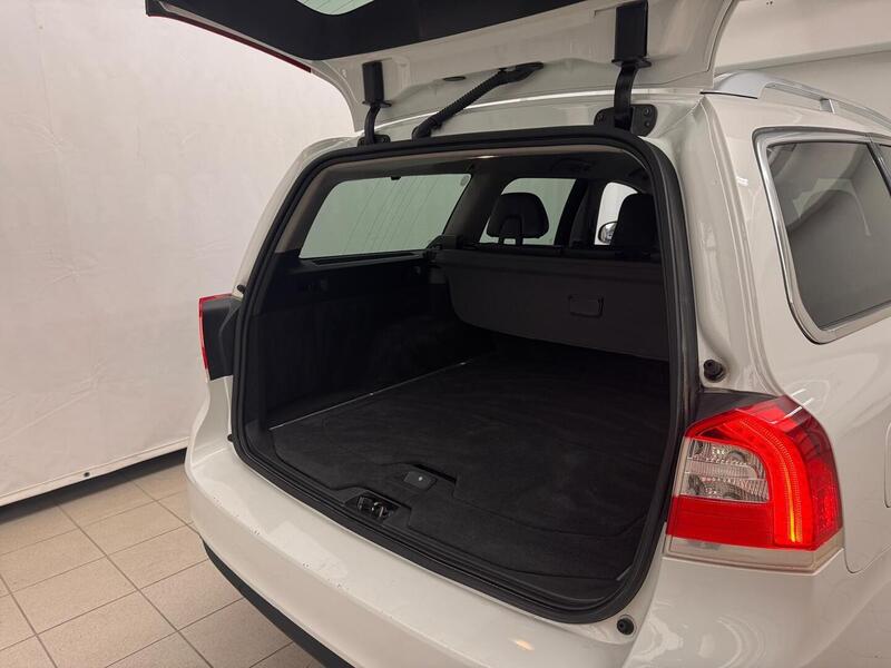 Volvo V70 vaihtoauto