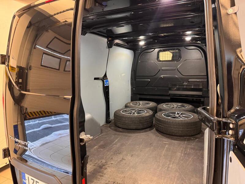 Ford Transit Custom vaihtoauto