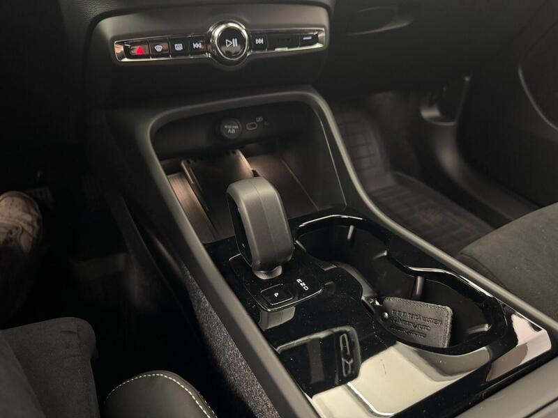 Volvo EX40 vaihtoauto