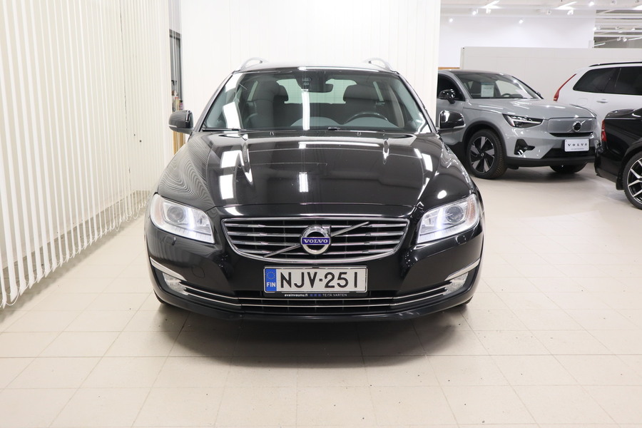 Volvo V70 vaihtoauto