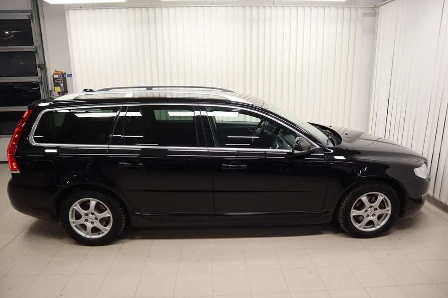 Volvo V70 vaihtoauto