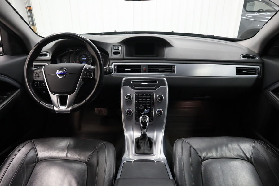 Volvo V70 vaihtoauto