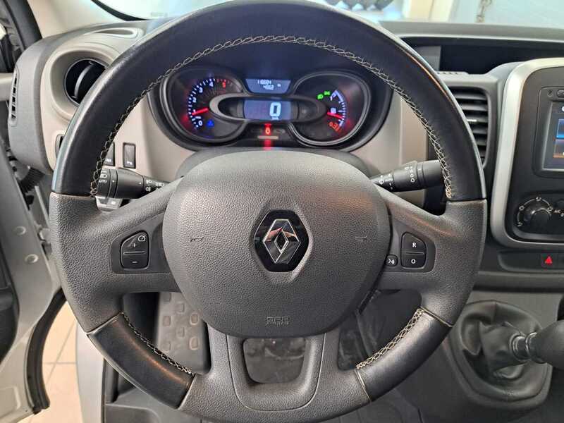 Renault Trafic vaihtoauto