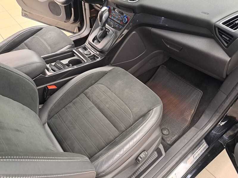 Ford Kuga vaihtoauto