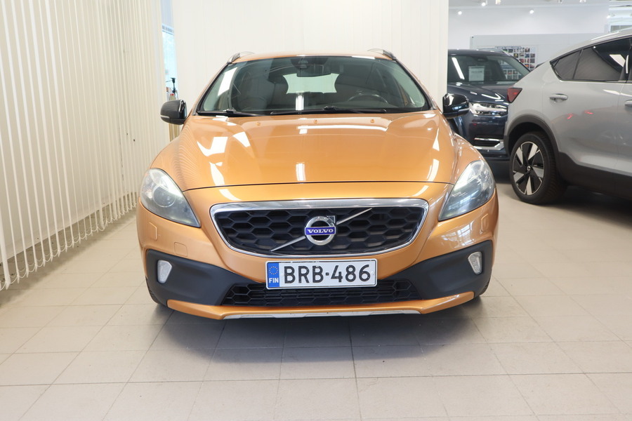 Volvo V40 Cross Country vaihtoauto