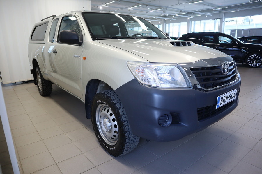 Toyota Hilux vaihtoauto