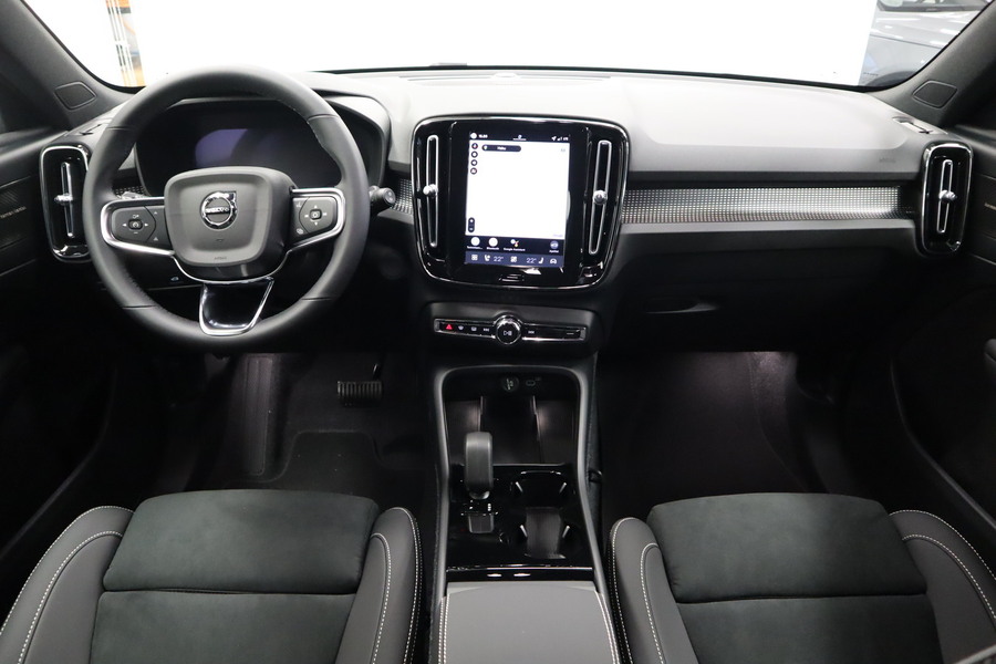 Volvo EX40 vaihtoauto