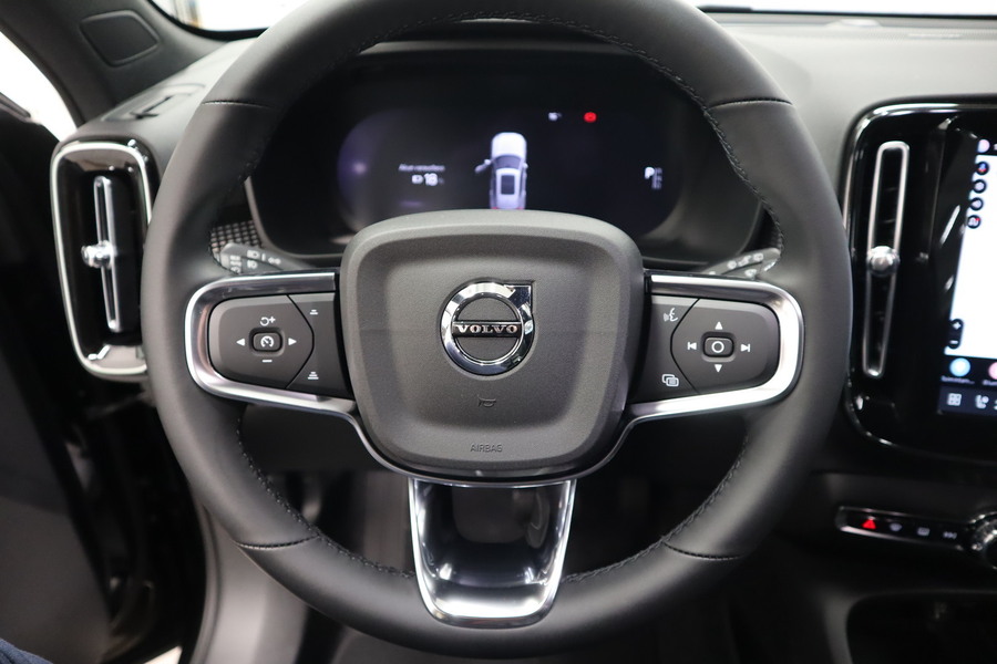 Volvo EX40 vaihtoauto