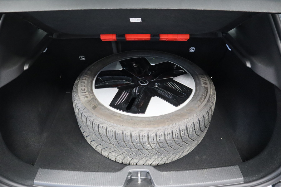 Volvo EX30 vaihtoauto