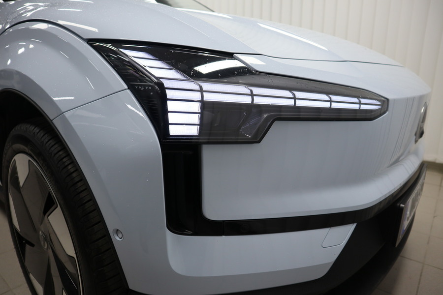 Volvo EX30 vaihtoauto