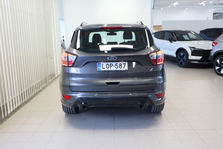 Ford Kuga vaihtoauto