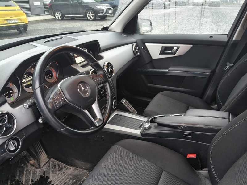 Mercedes-Benz GLK vaihtoauto