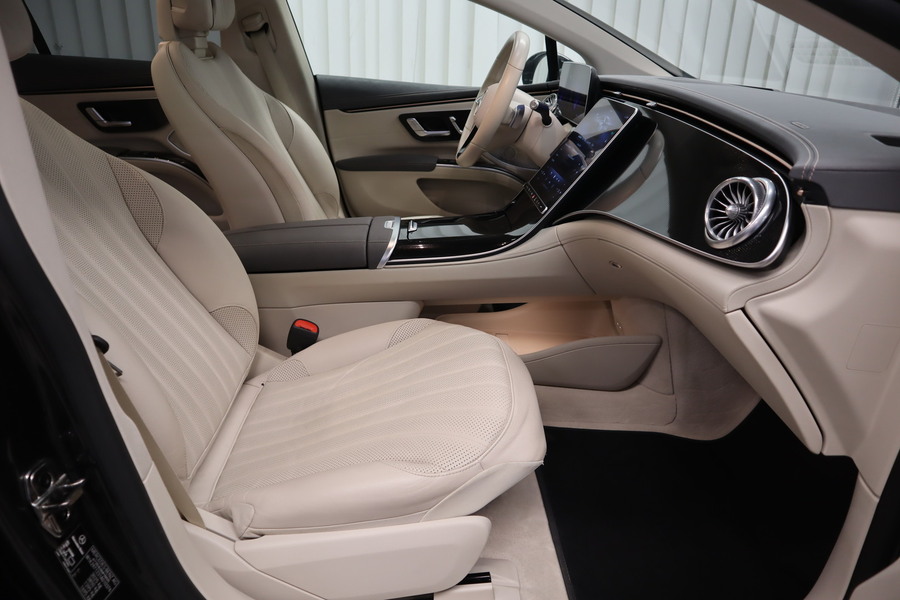 Mercedes-Benz EQS vaihtoauto