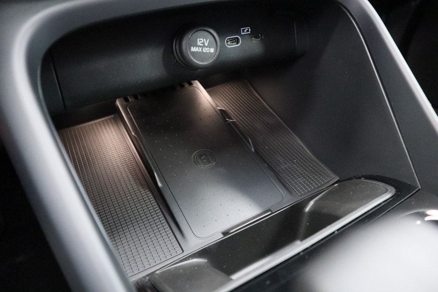 Volvo EX40 vaihtoauto