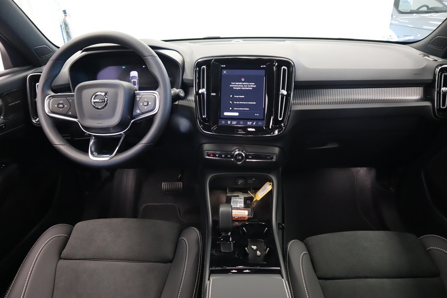 Volvo EX40 vaihtoauto