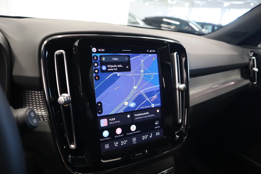 Volvo EX40 vaihtoauto