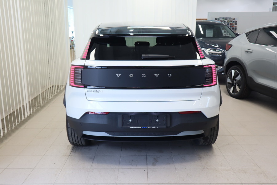 Volvo EX30 Cross Country vaihtoauto