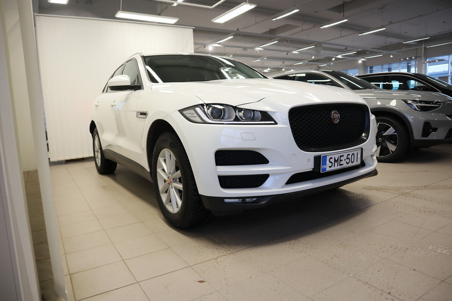 Jaguar F-PACE vaihtoauto