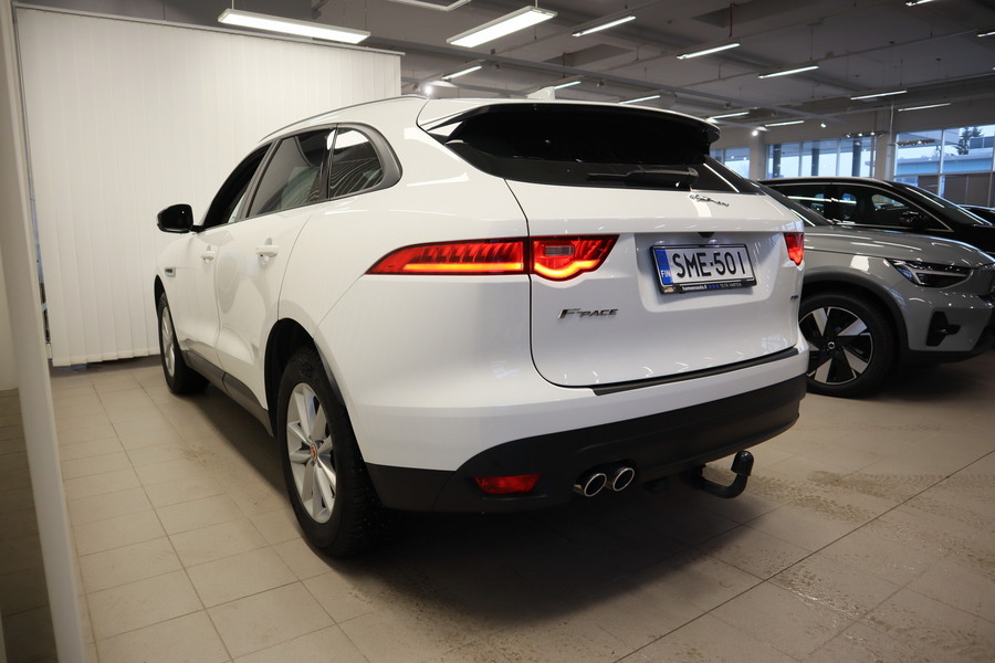 Jaguar F-PACE vaihtoauto