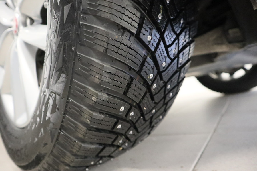 Jaguar F-PACE vaihtoauto