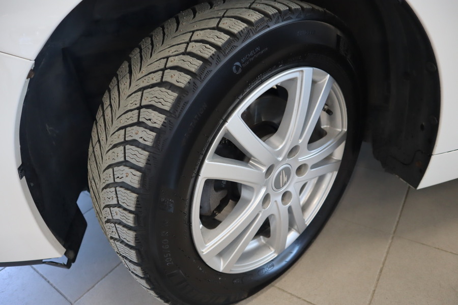 Toyota Verso vaihtoauto