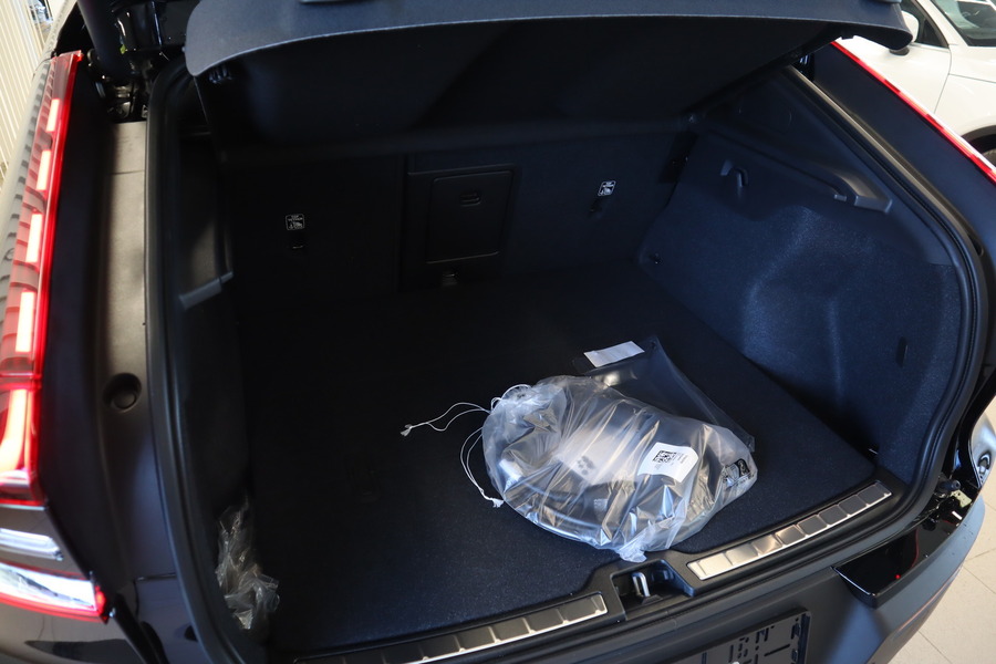 Volvo C40 vaihtoauto