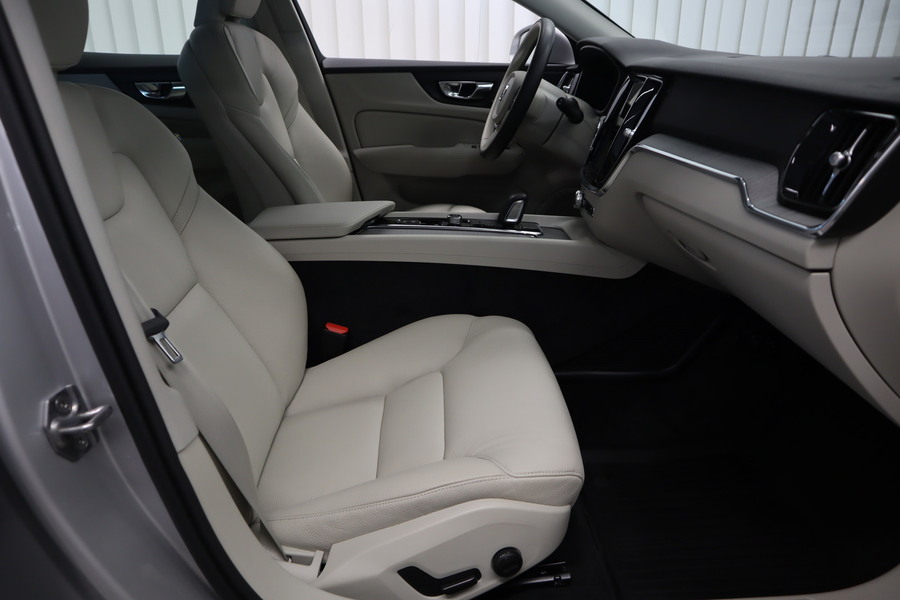 Volvo V60 Cross Country vaihtoauto