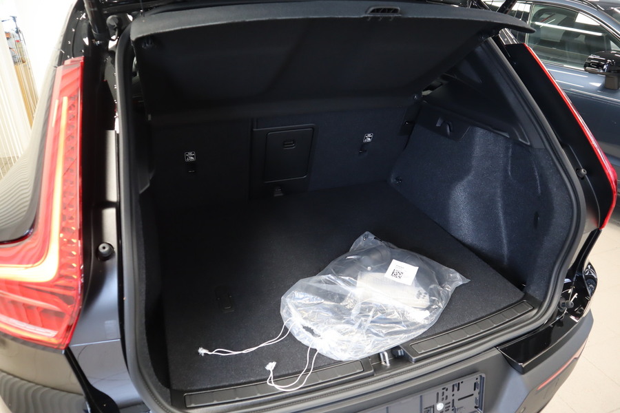 Volvo EX40 vaihtoauto