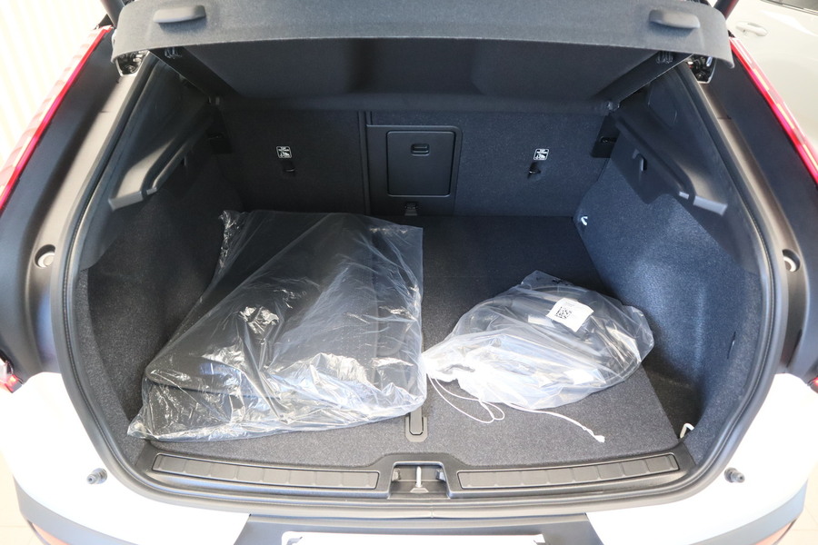 Volvo EC40 vaihtoauto