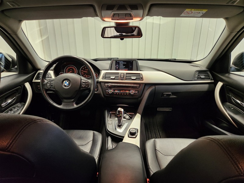 BMW 320 vaihtoauto