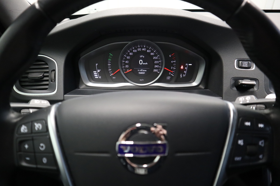 Volvo V60 Cross Country vaihtoauto