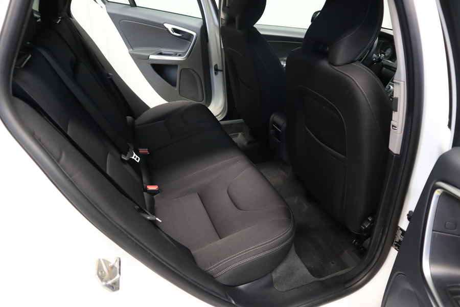 Volvo V60 Cross Country vaihtoauto