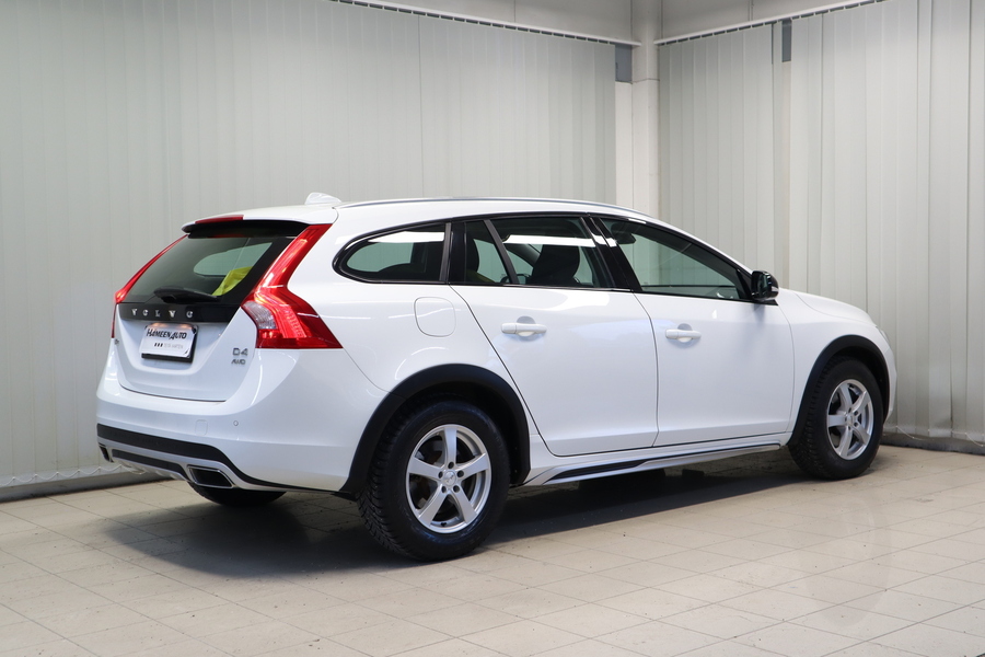 Volvo V60 Cross Country vaihtoauto