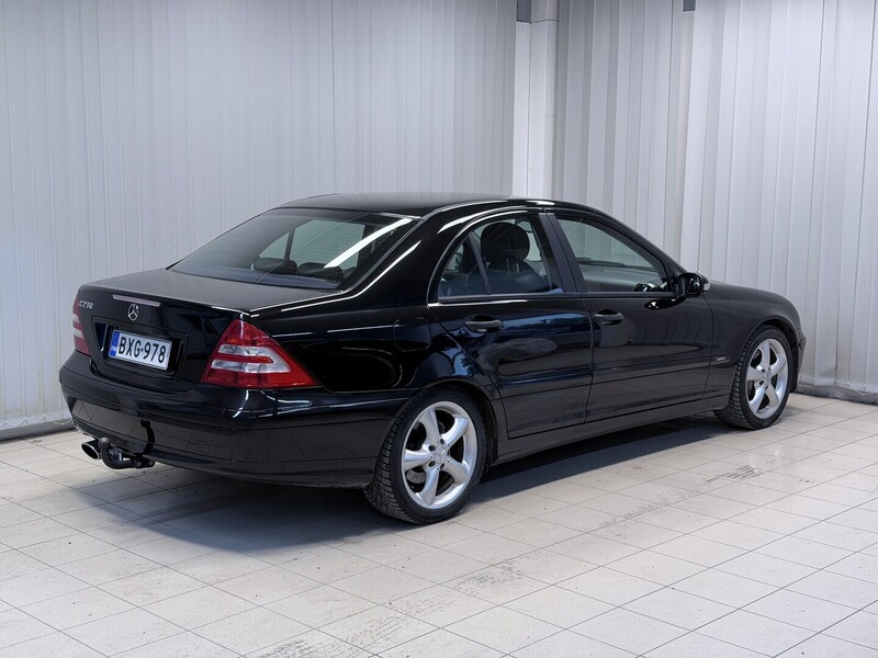 Mercedes-Benz C vaihtoauto