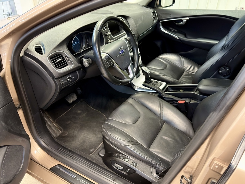 Volvo V40 vaihtoauto