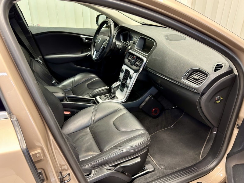 Volvo V40 vaihtoauto