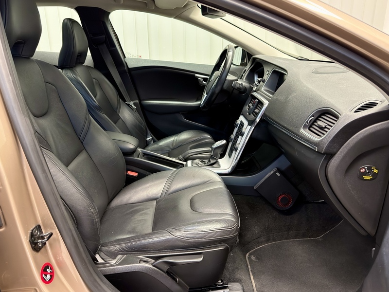 Volvo V40 vaihtoauto