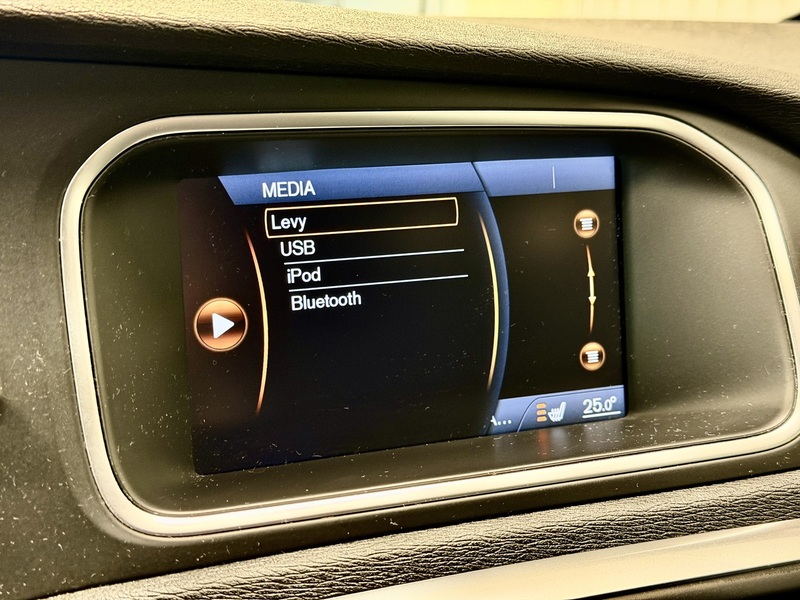 Volvo V40 vaihtoauto