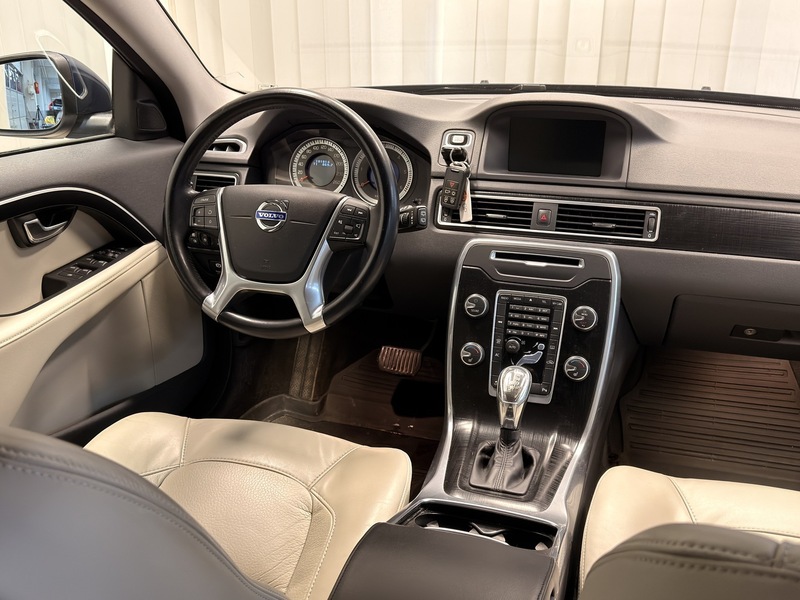 Volvo V70 vaihtoauto