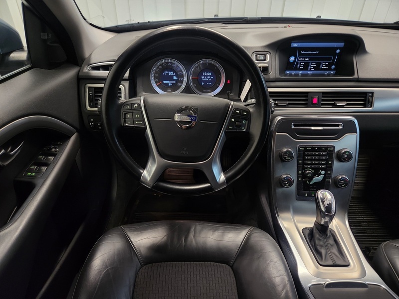 Volvo V70 vaihtoauto