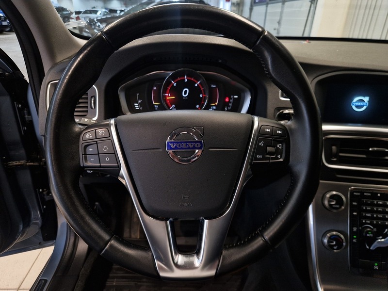 Volvo V60 Cross Country vaihtoauto
