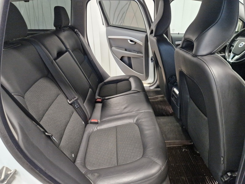 Volvo V70 vaihtoauto