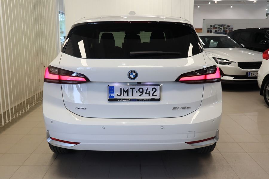 BMW 225 vaihtoauto