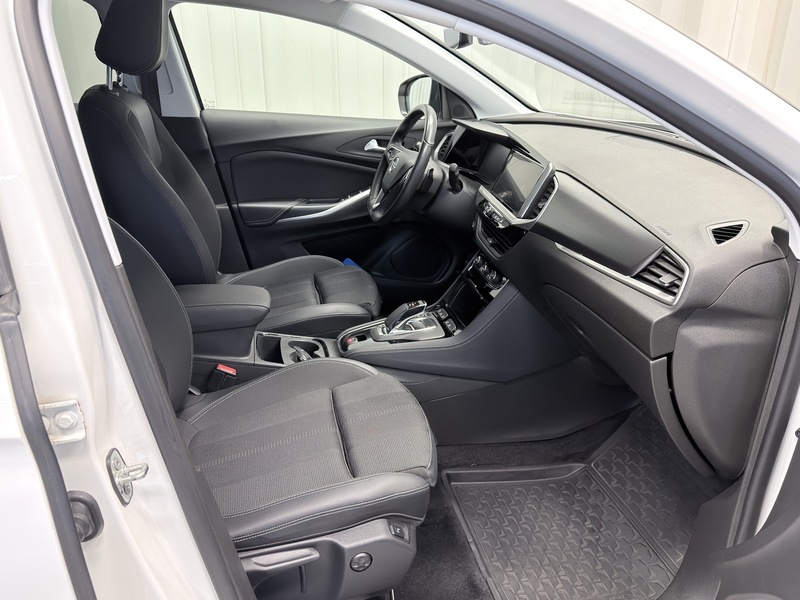 Opel Grandland vaihtoauto