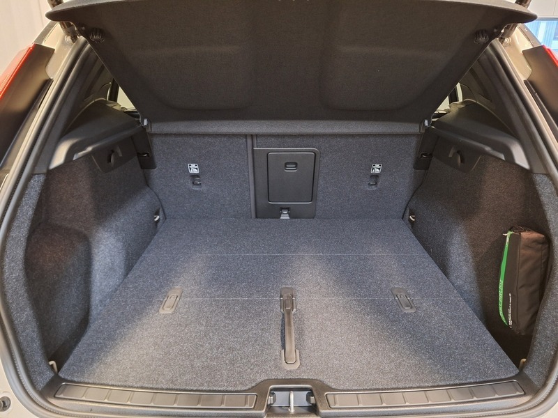 Volvo EX40 vaihtoauto