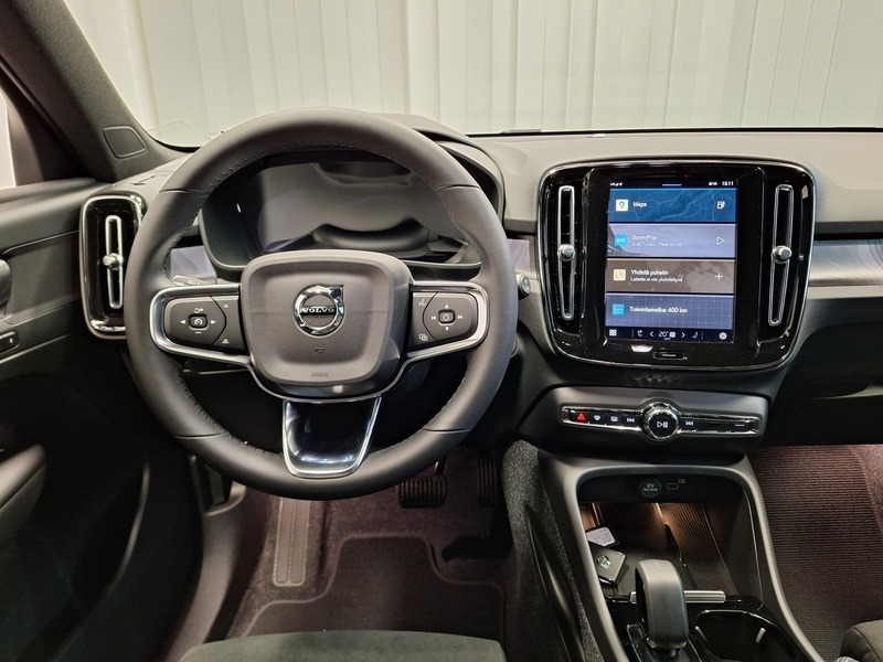 Volvo EX40 vaihtoauto