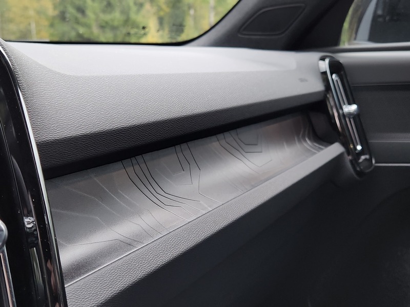 Volvo EX40 vaihtoauto