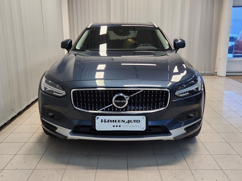 Volvo V90 Cross Country vaihtoauto