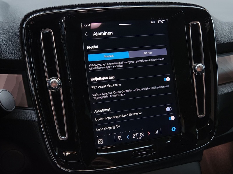 Volvo EC40 vaihtoauto