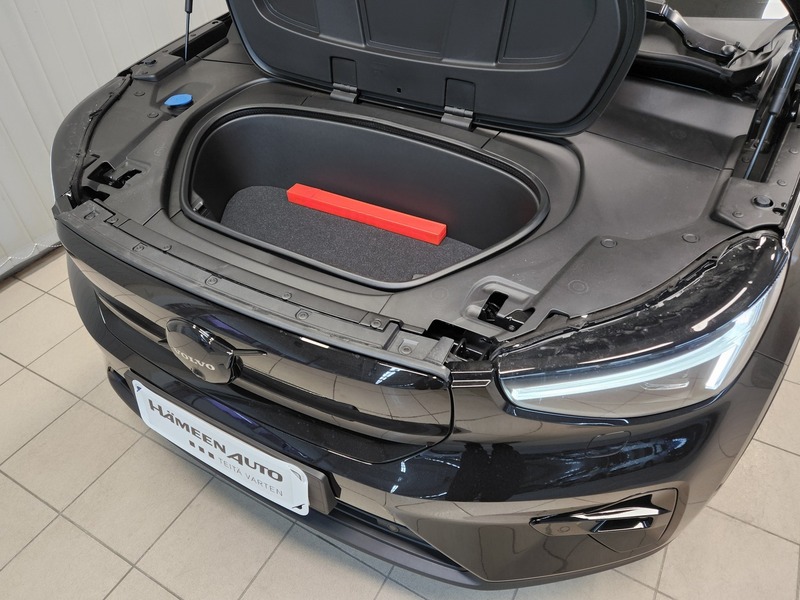 Volvo EC40 vaihtoauto